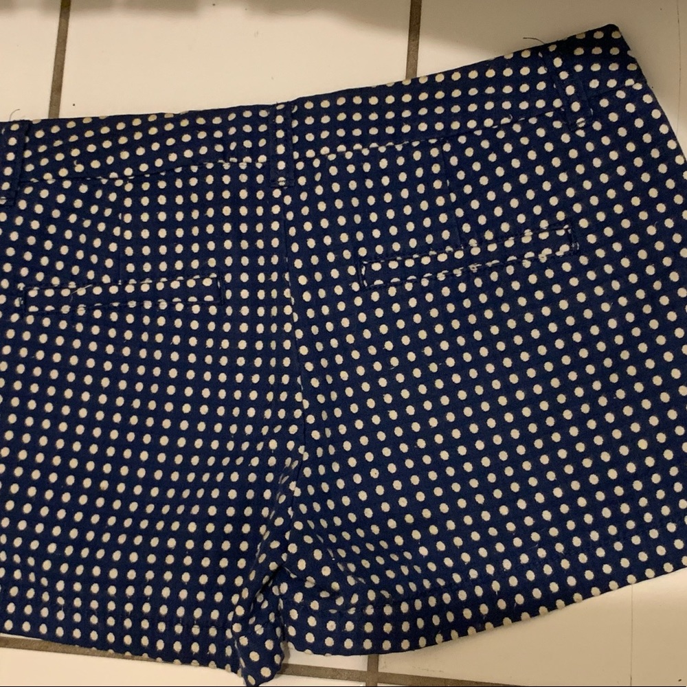 Shorts - Picture 2 of 3